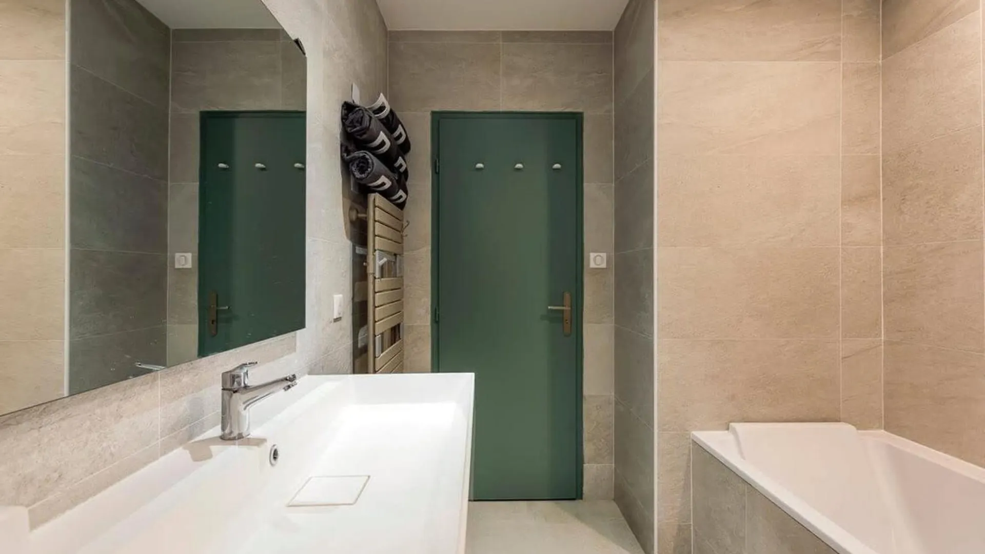 Villa House With Swimming Pool Near Lyon Rochetaillée